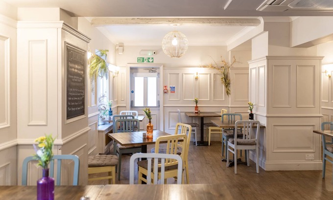 Spalding Hotel | The Red Lion Hotel