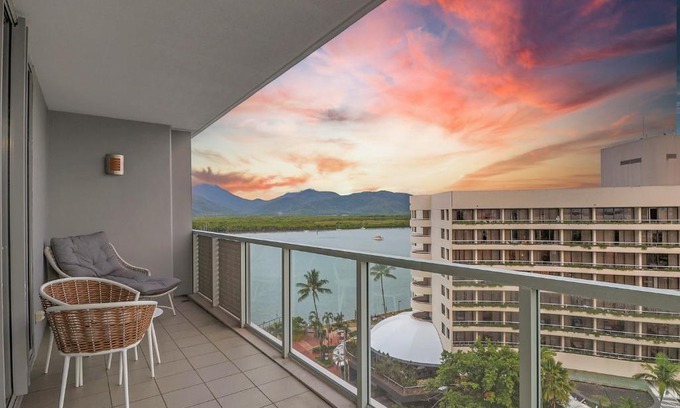 Cairns Central Business District Apartment | The Reef Pad, ideally located with a stellar view!