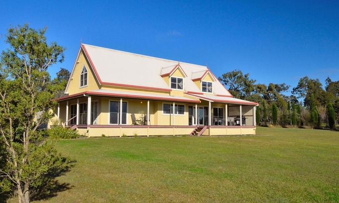 Lovedale House | The Residence @ Elbourne Wines