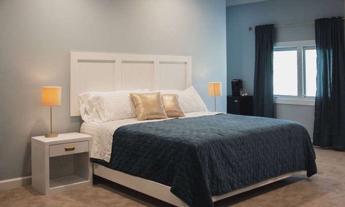 Paducah House | The Respite Boutique Hotel, Songbird - King Suite