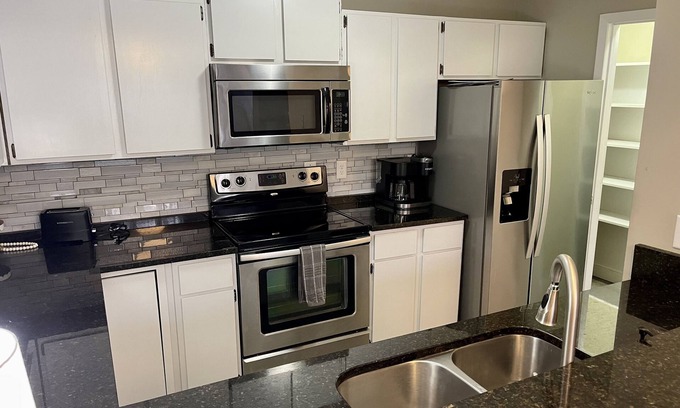 Johnson City House | The Retreat above Rocks - 2 Bedroom Townhome in North Johnson City!