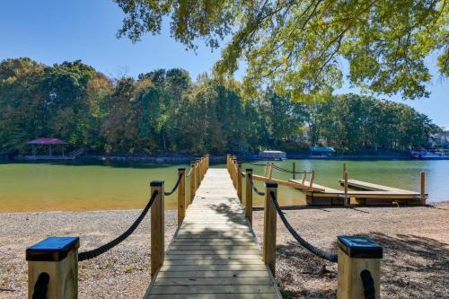 Mount Mourne House | The Retreat at Lake Norman Boat Dock and Pool!
