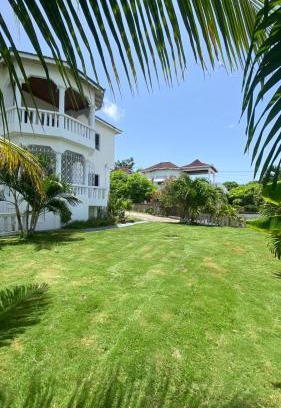 Yallahs House | The Retreat