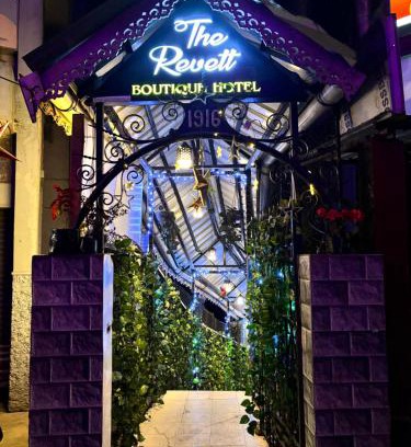 Darjeeling Hotel | The Revett