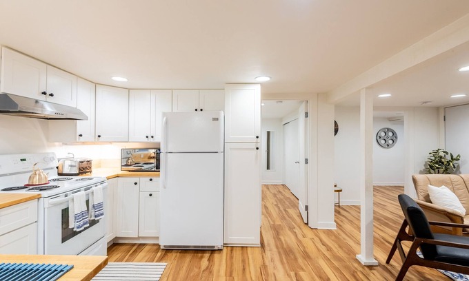 Belmont Apartment | The Rex!