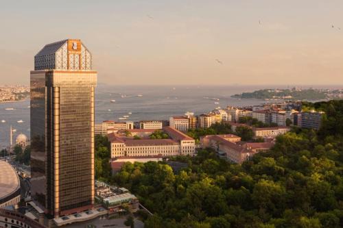 Taksim Hotel | The Ritz-Carlton, Istanbul at the Bosphorus