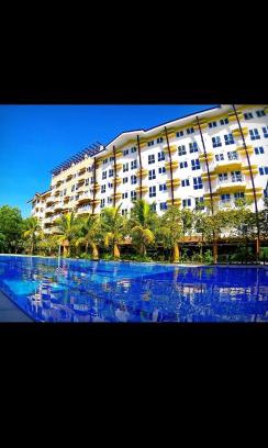 Ortigas Center House | The Roch