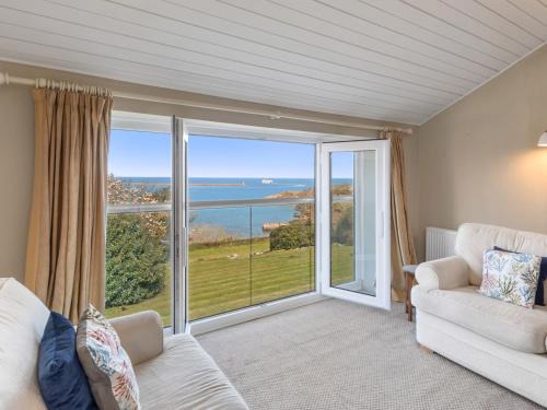 Fishguard House | The Rock House