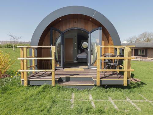 Cowbridge House | The Rowan Pod