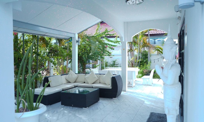 South Pattaya Hotel | The Royal Adobe Pattaya