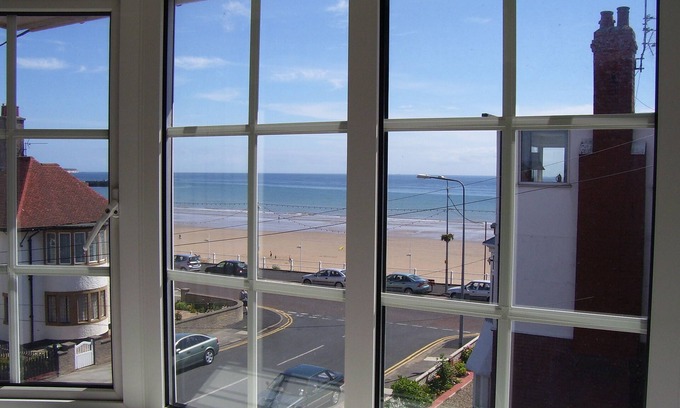 Bridlington House | The Royal Bridlington