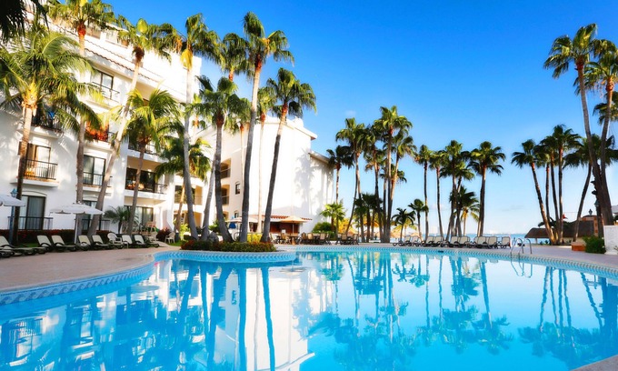 Zona Hotelera Resort | The Royal Cancun All Suites Resort