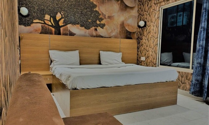 Vrindavan Resort | THE ROYAL CARGO RESORT