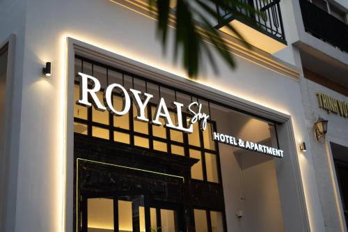 Phu My Hung Hotel | The Royal Sky - Phu My Hung