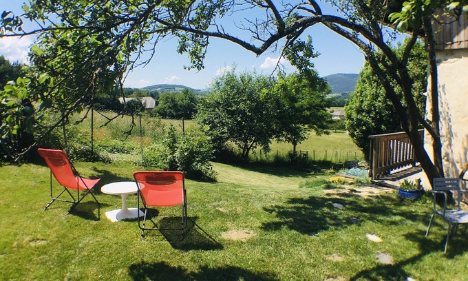 Saint-Girod Cottage | The Rural Cottage of Antre Lacs