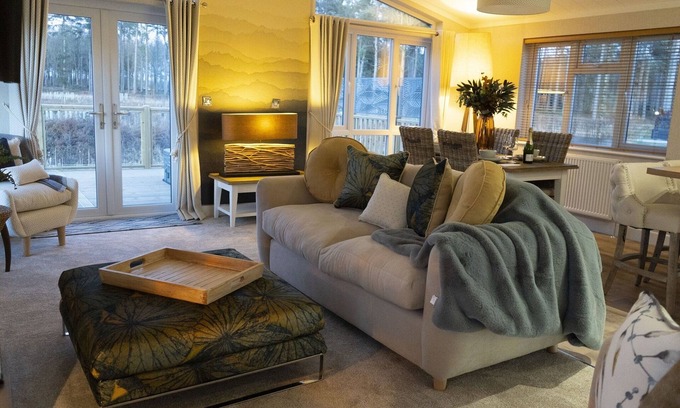 Ryther Apartment | The Rushes - Hollicarrs Holiday Park