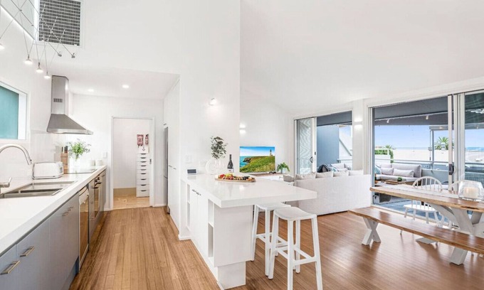 Seacliff House | The Sail House at Seacliff