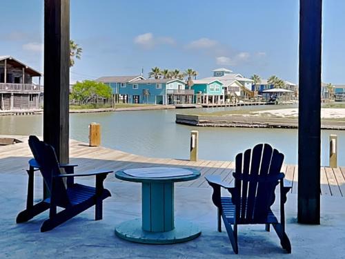 Rockport House | The Salty Dog at Copano Bay