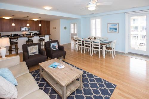 Sandbridge Apartment | The Sanctuary - Getta Tan B238