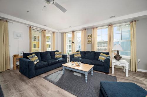 Sandbridge Apartment | The Sanctuary - No Worries 304B