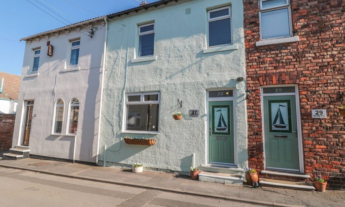 Marske-by-the-Sea Cottage | THE SANCTUARY, pet friendly, with open fire in Marske-By-The-Sea