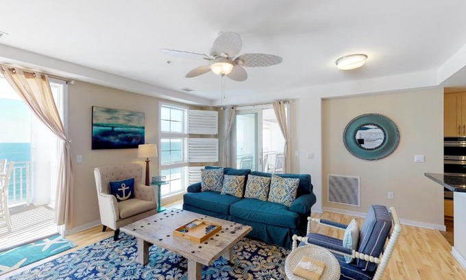 Sandbridge Apartment | The Sanctuary - Rock Lobster Penthouse B407