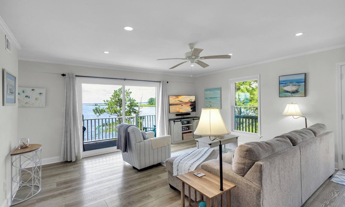 New Bern Condo | The Sandpiper