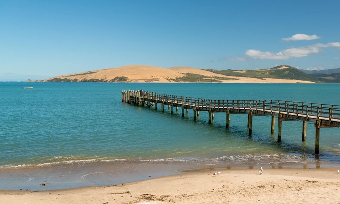 Omapere Hotel | The Sands Hotel