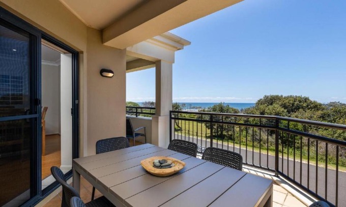 Yamba House | The Sands Unit 36