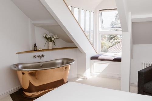 Maenporth House | The Sandy Duck