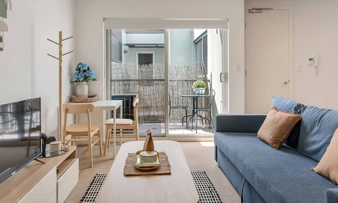 Pyrmont Apartment | The Scandi Two Adjacent Sun drenched Apartments