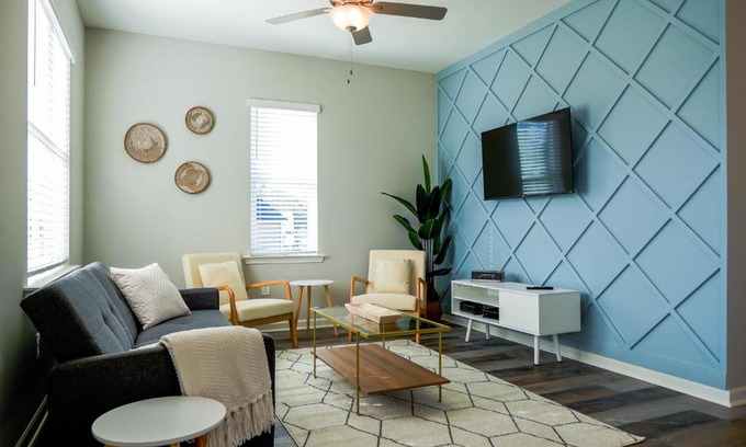 Durham Apartment | The Scandinavian Cottage - 3bed/2bath