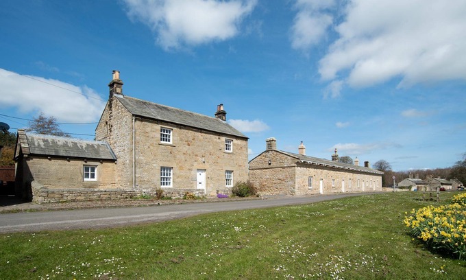 Capheaton House | The School House, Capheaton in Northumberland - sleeping 6 guests
