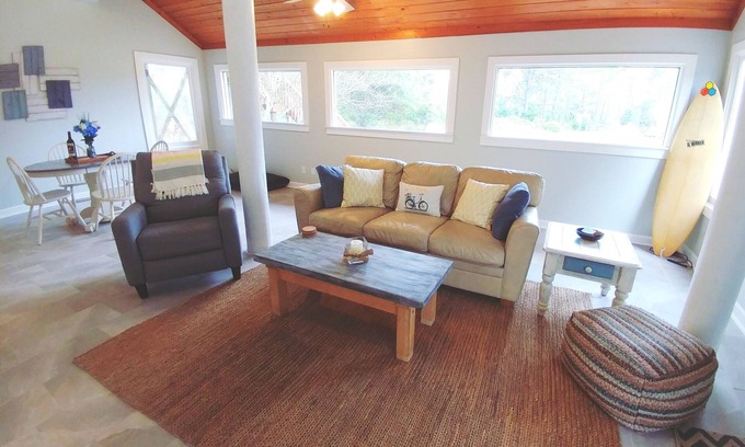 Virginia Beach House | The SeaBoard Country Beach Suite Pungo Sandbridge
