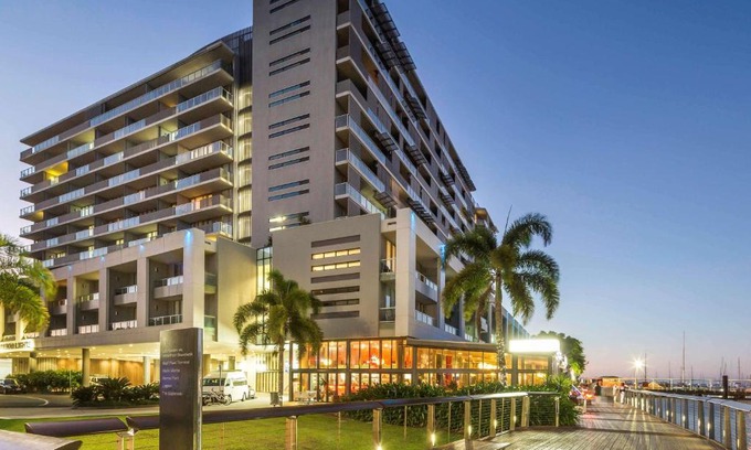 Cairns Central Business District Apartment | The Sebel Cairns Harbour Lights