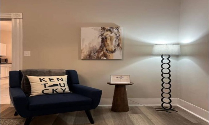 Lawrenceburg Apartment | The Secretariat; A Cozy two bedroom Downtown loft apartment