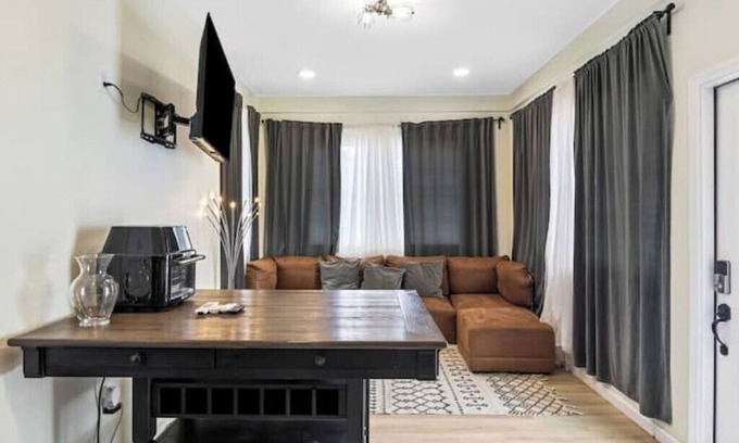 United Central House | The Serene Green