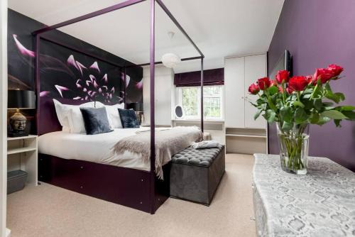 Hurley House | The Set Room