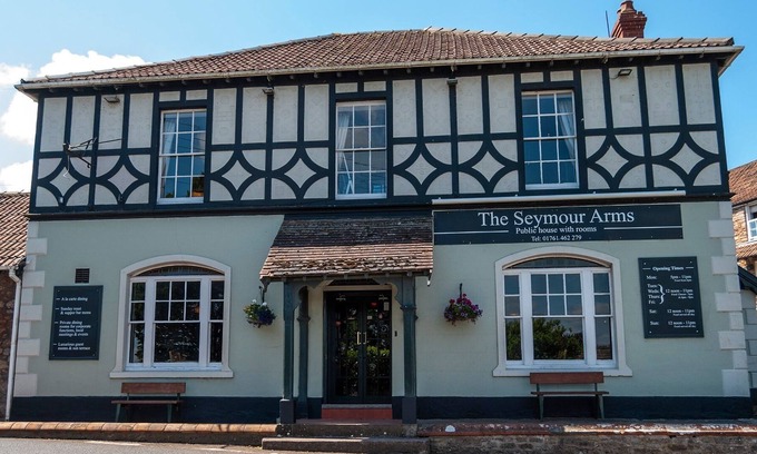 Blagdon Hotel | The Seymour Arms