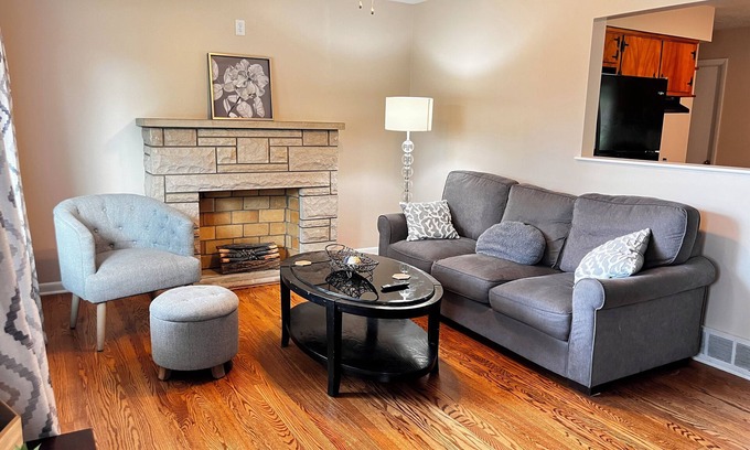 Shively House | The Shaded Retreat