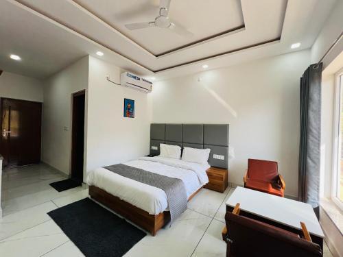 Lansdowne Hotel | The Shalam Resort श्रीकृष्ण शरणं मम