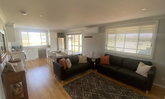 Grattai Cottage | The Shearer’s Cottage. Rural Retreat