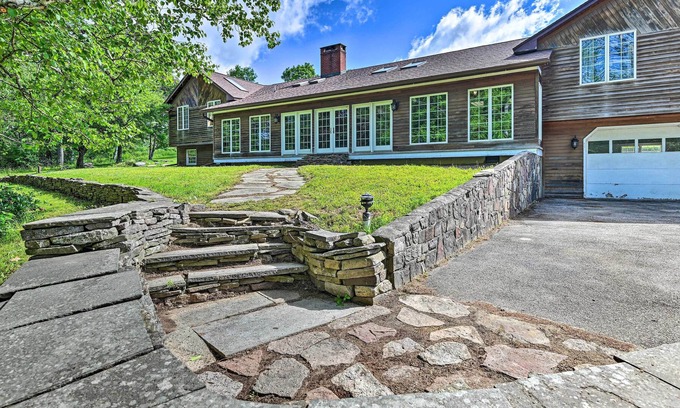 Richfield Springs House | 'The Sheep House' ~ 11 Mi to Cooperstown!