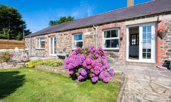 Llanengan House | The Shippons
