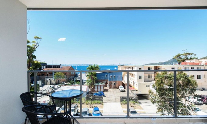 Shoal Bay Apartment | The Shoal, Unit 309/4-8 Bullecourt Street