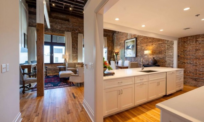 Brunswick Apartment | The SIGNATURE