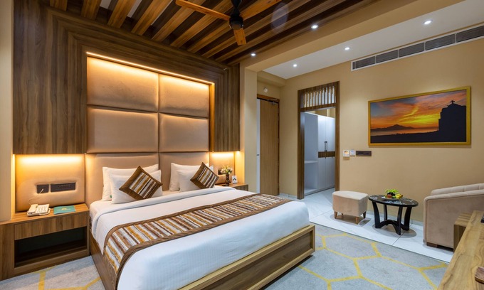 Mahipalpur Hotel | The SM Hotel By RMR Hotels