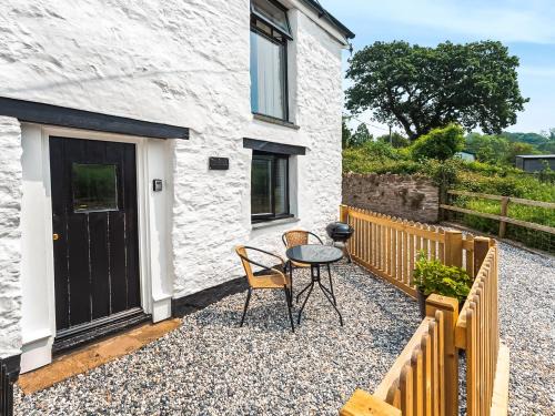 Combe Martin House | The Snug