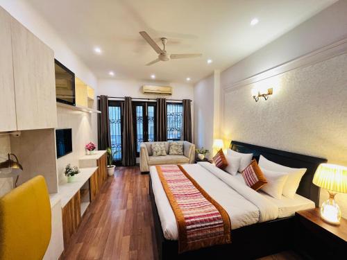 New Delhi Hotel | The South Manor Residency Near AIIMS Hospital New Delhi