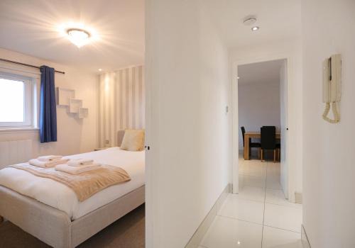 Gogar Apartment | The South Maybury Residence